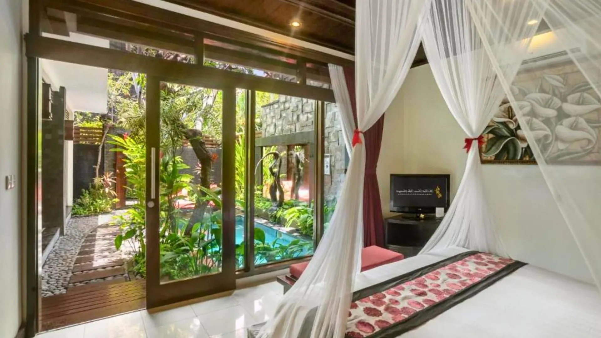 Catra 3 Bedroom Private Pool Villa Ne48 Seminyak